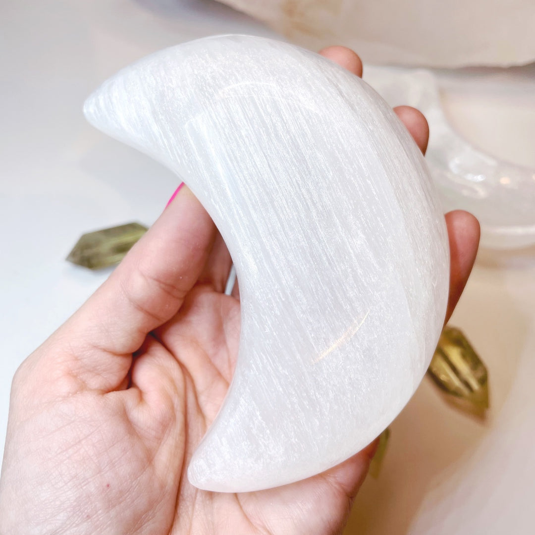 Selenite Crescent Moon Dish - Small - Baltic Mermaid