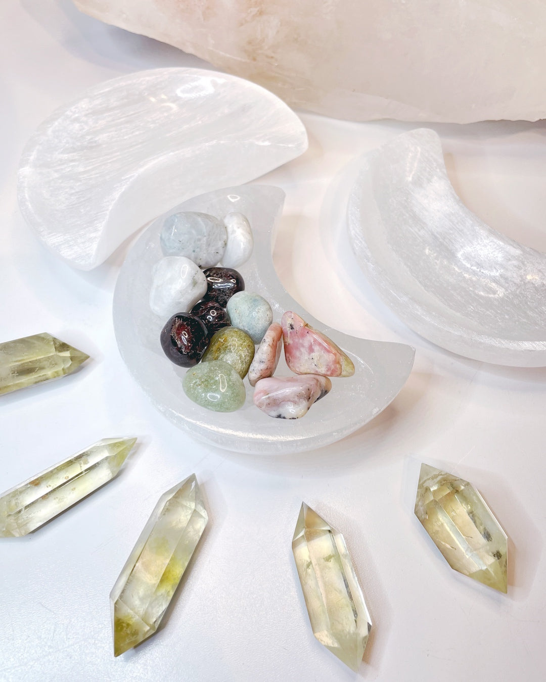 Selenite Crescent Moon Dish - Small - Baltic Mermaid